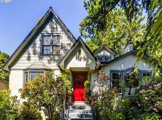 5853 SW Terwilliger Blvd, Portland, OR 97239