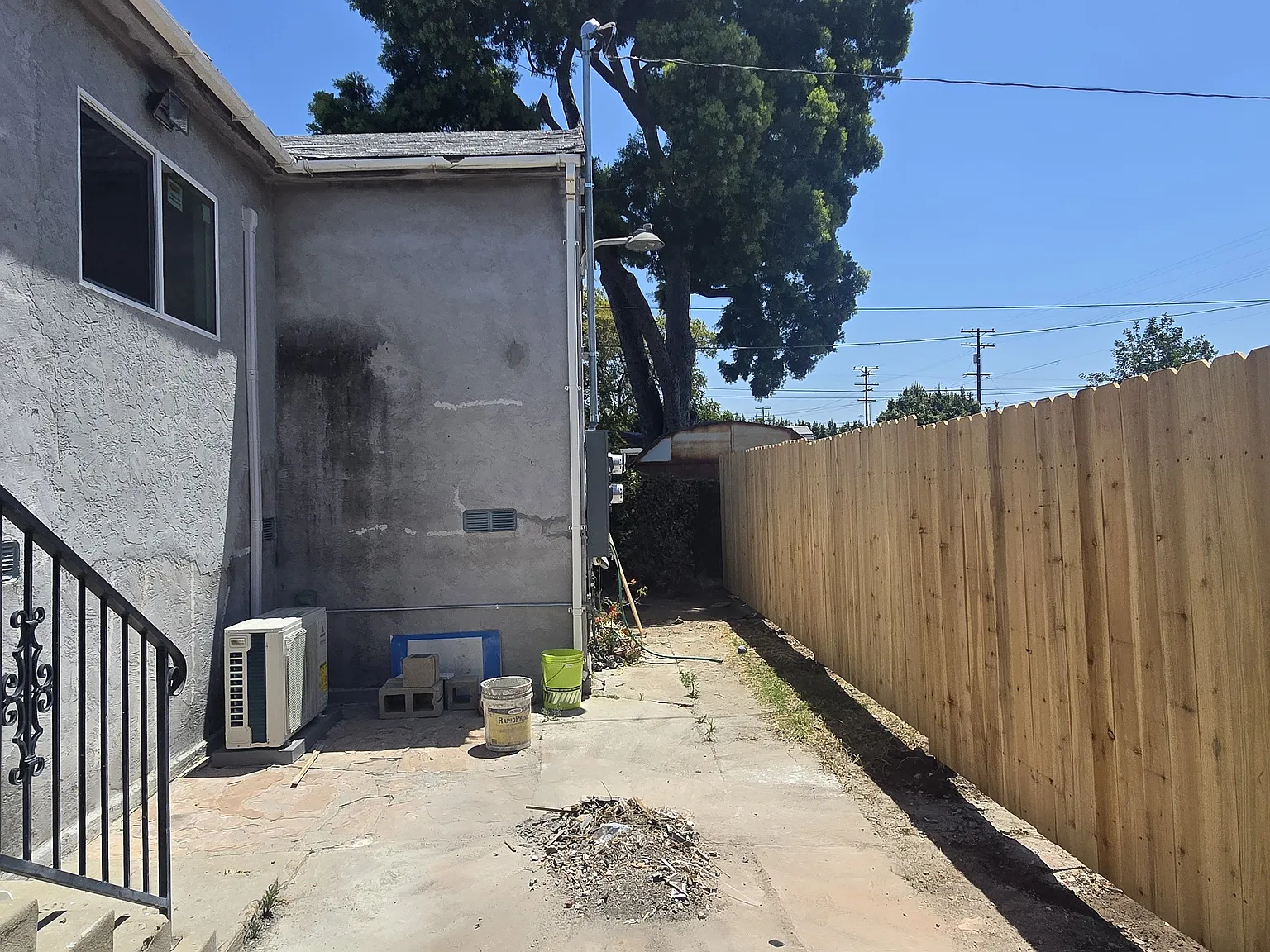 6943 Mohawk St — Photo 3