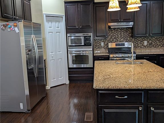 3rd image of 3012 Juniper Ct