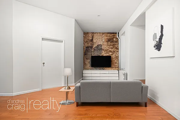 Rented by D'Andrea Craig Realty | media 2