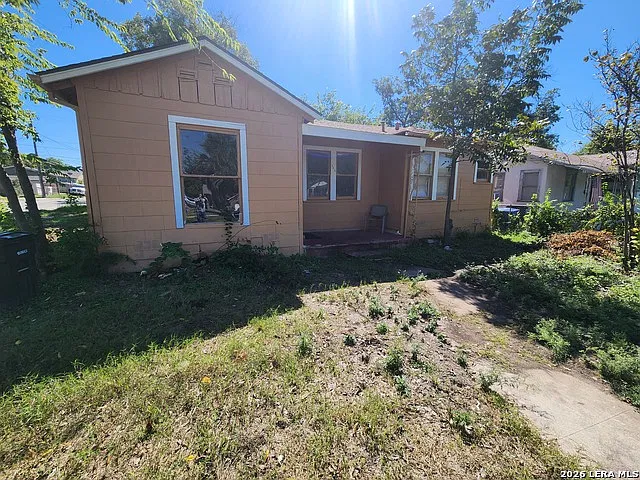 942 Schley Ave