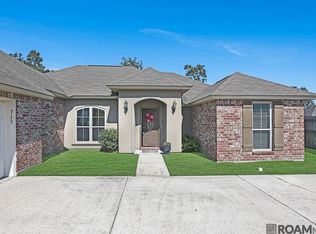 9175 Yellowfin Dr, Denham Springs, LA 70726