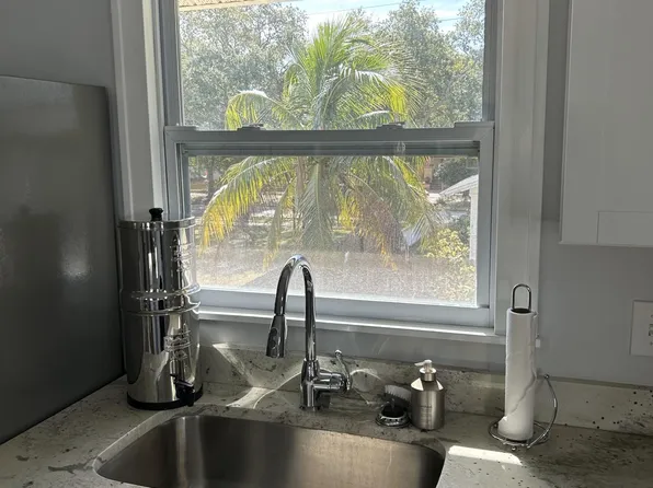 235 1/2 9th Ave NE, Saint Petersburg, FL 33701