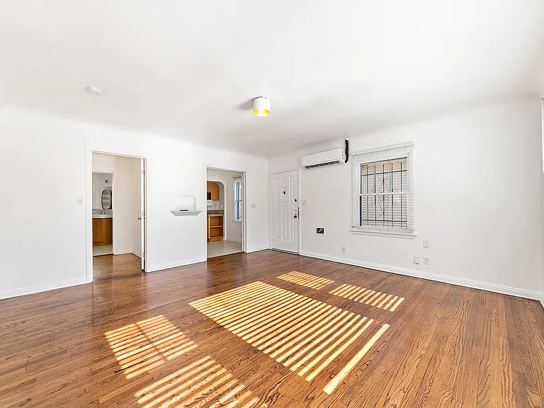 1849 W Silver Lake Dr #1849 — Photo 1
