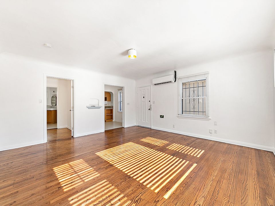 1st image of 1849 W Silver Lake Dr #1849