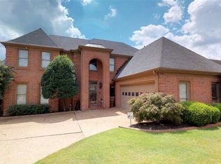 2446 Eagleridge Ln, Cordova, TN 38016