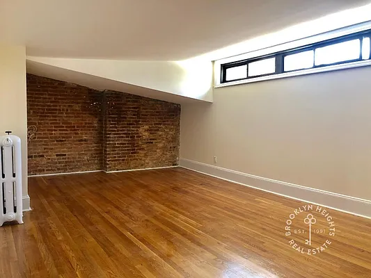 Rented by Brooklyn Heights Real Estate Inc | media 2