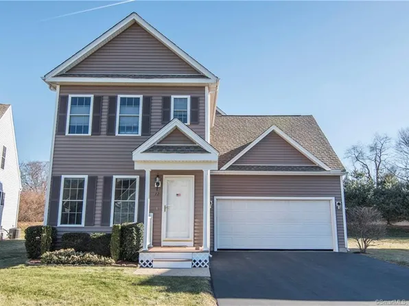 12 Elizabeth Ln, Vernon, CT 06066
