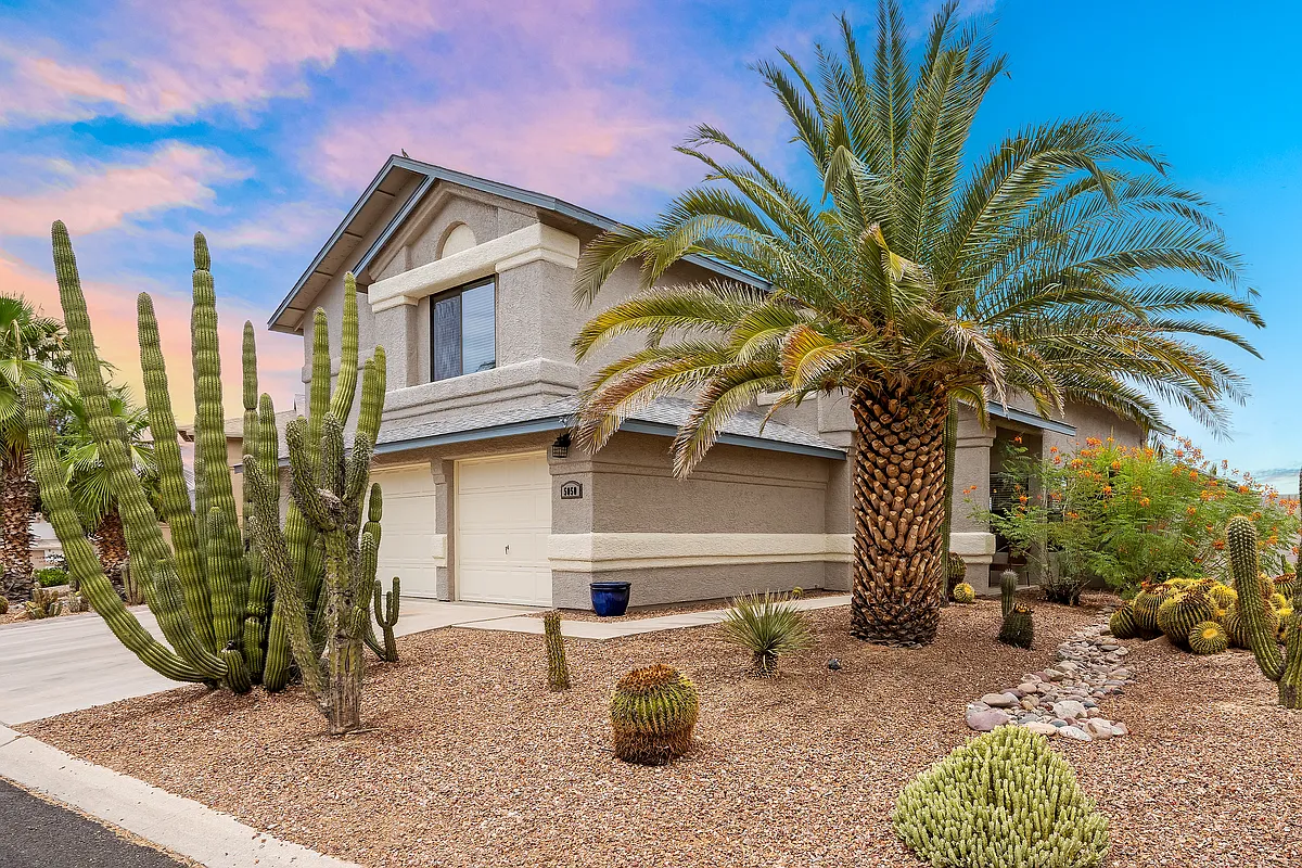 Photo 2 of 39 - 5050 W Didion Dr - Tucson, AZ Building Photo - 5050 W Didion Dr