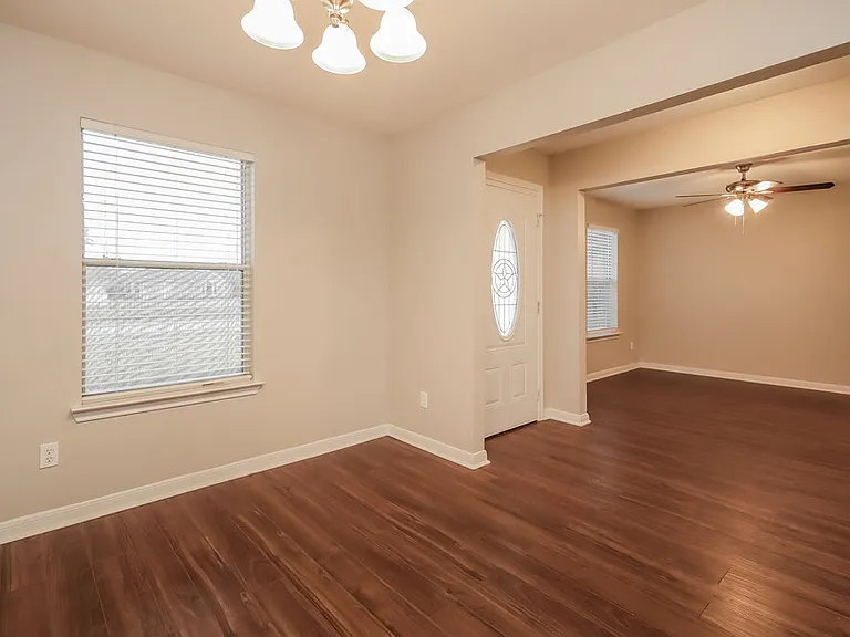 5016 Asia Ln — Photo 5