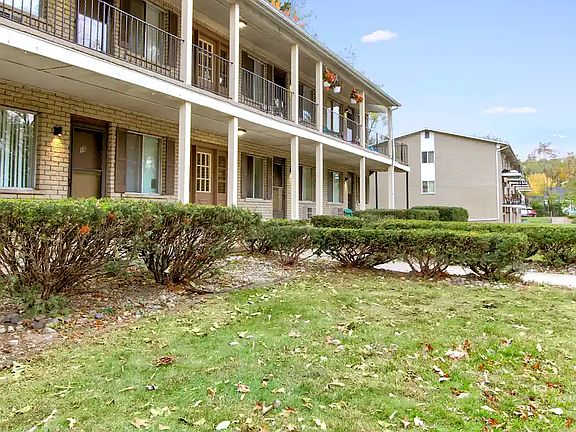 3rd image of 34630 Glenwood Rd #20e79fdcc