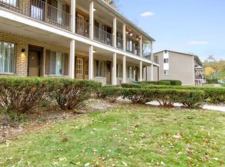 Glen Arms, Westland, MI 48186