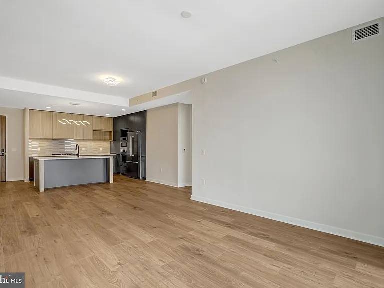 255 W Falls Station Blvd #510 — Photo 17