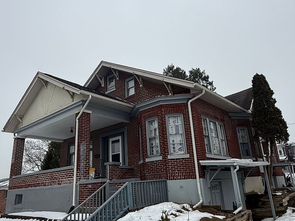 1st image of 1840 W Woodlawn St Floor 1