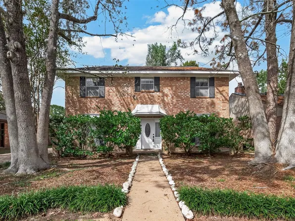 15807 Parksley Dr, Houston, TX 77059