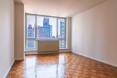 Rented by Addison Property Group