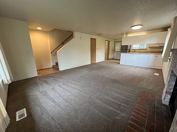 5th image of 1300 NE 181st Ave #128