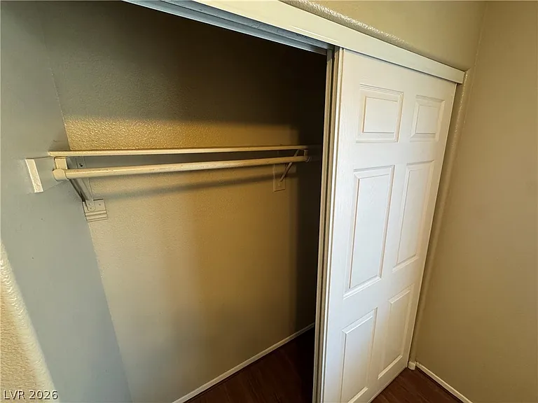 1326 Dusty Creek St — Photo 30