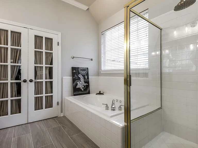 9935 Barbrook Dr — Photo 16