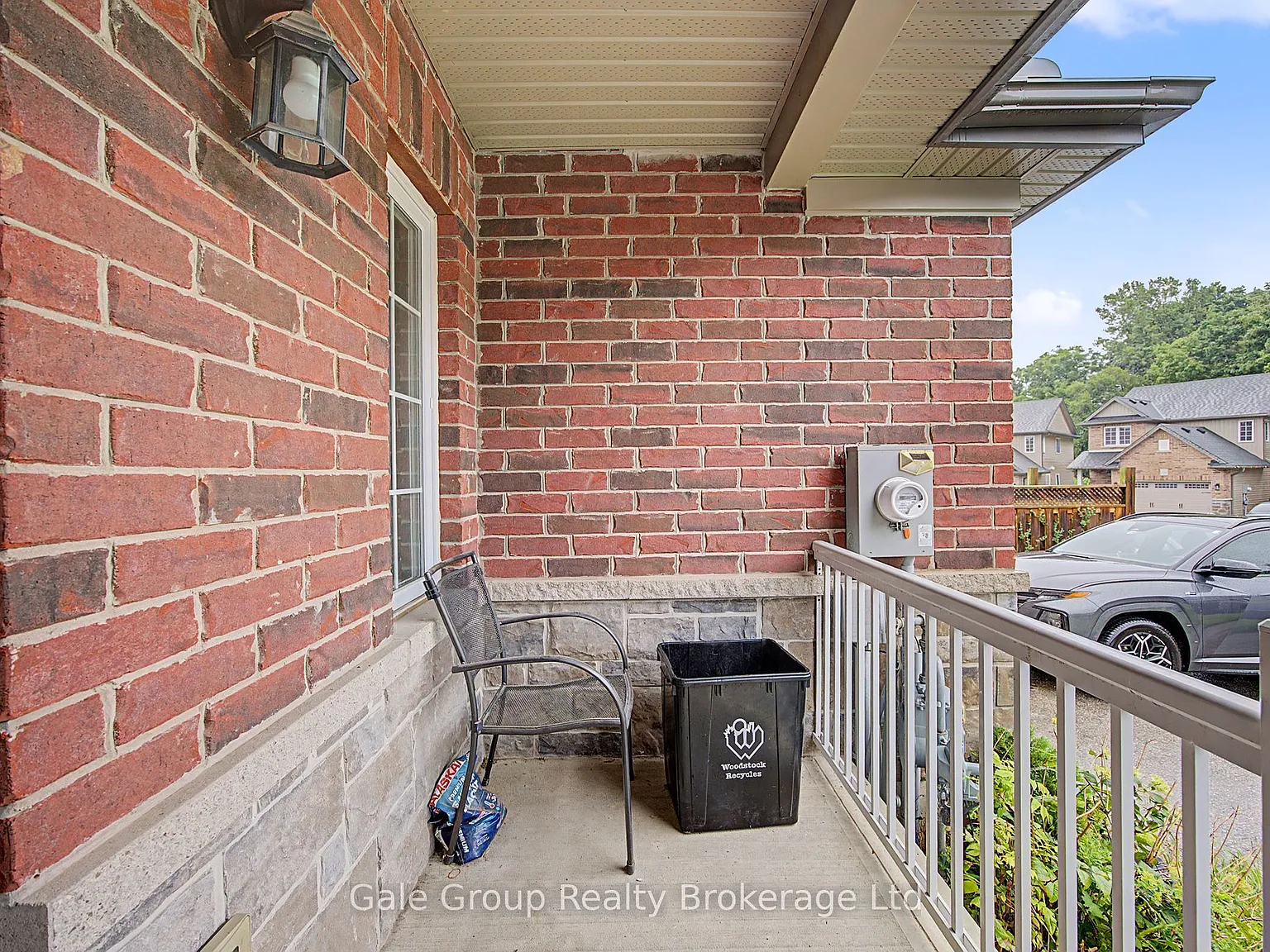 3 bed, $2,600 — Photo 2