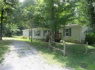 9049 Timberwood Ln, Martinsville, IN 46151
