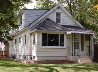 5997 S Honey Creek Dr, Milwaukee, WI 53221