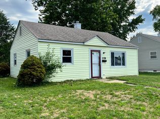 1178 E Ferguson Ave, Wood River, IL 62095