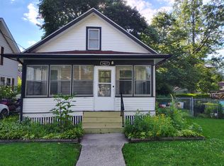 1427 Northrock Ct, Rockford, IL 61103