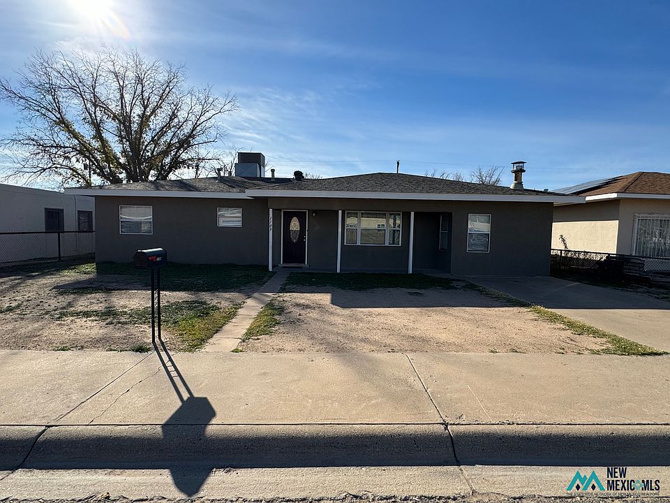 1st image of 1109 W Runyan Ave