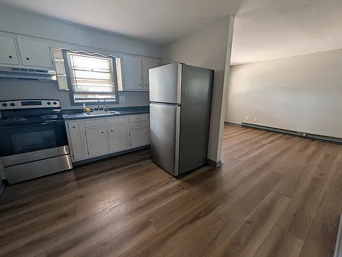 148 Bradford Ave Photo 1