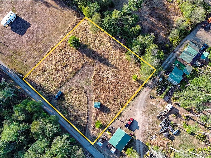 2nd image of 711 xxx Schwartz Road