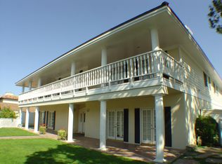 755 11th St, Manhattan Beach, CA 90266