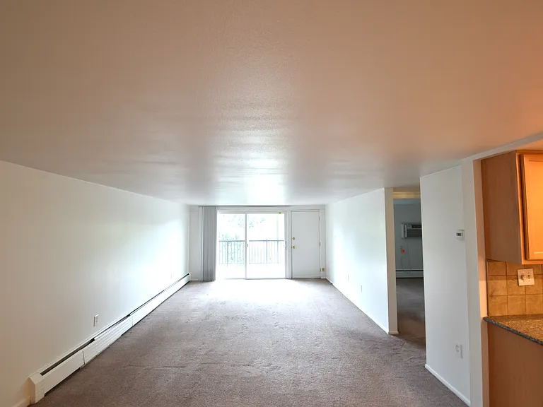 4440 Laguna Pl - Meadows Apartments — Photo 50