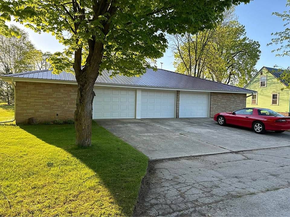 1st image of 131 McKinley St