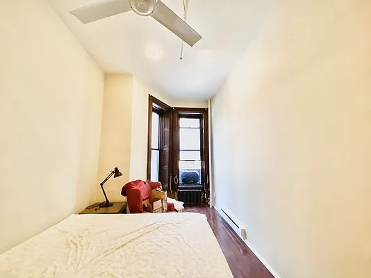 Rented by Keller Williams NYC | media 19