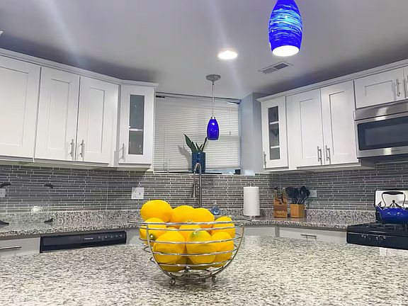 5th image of 4148 S King Dr Unit G3
