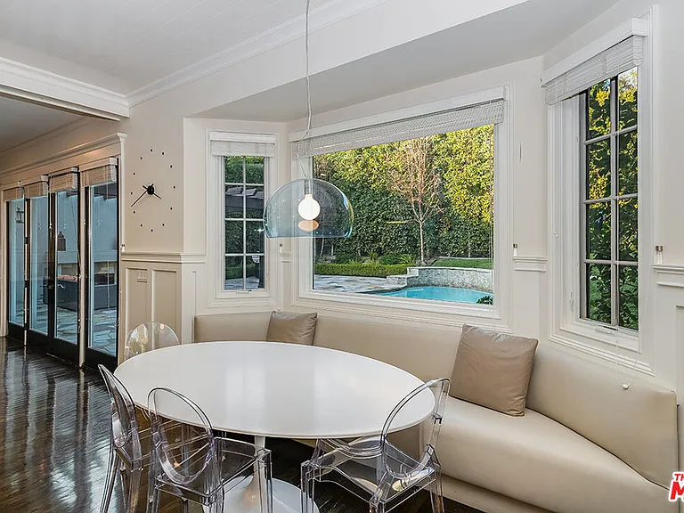 10161 Valley Spring Ln — Photo 16