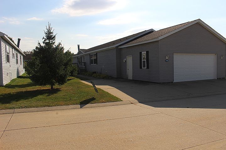 2736 Harbour Court Lot 106