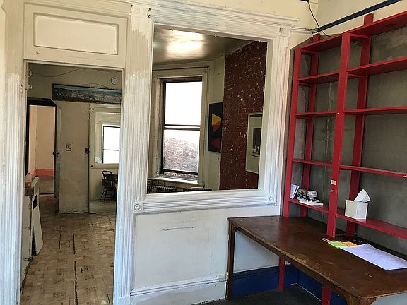 2nd image of 812 10th Ave #5