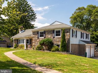 2810 N Kent Rd, Broomall, PA 19008