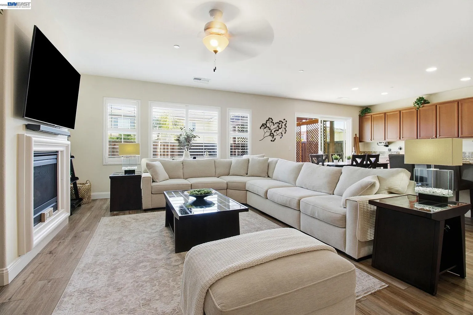 868 N San Remo Ln photo 1