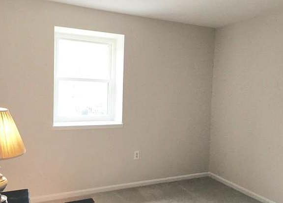 3rd image of 3875 Persimmon Cir
