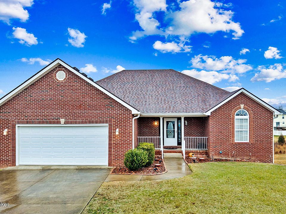 1st image of 629 Wind Brook Dr