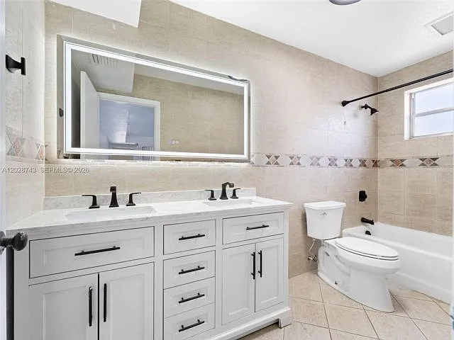 1700 SW 64th Ave — Photo 9