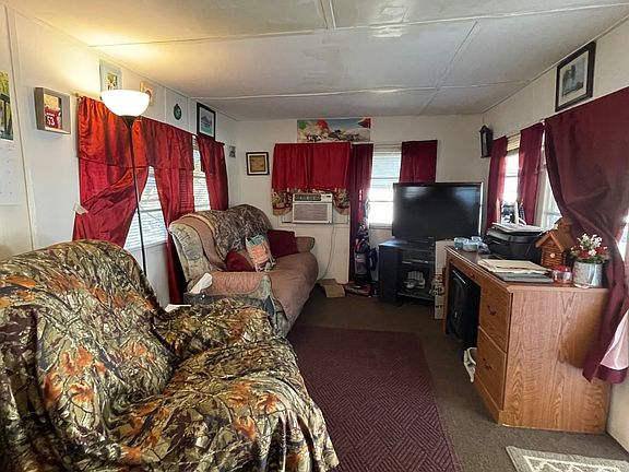 4th image of 12344 Seminole Blvd #13
