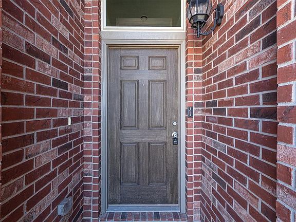 3rd image of 24039 Buffalo Cove Ln