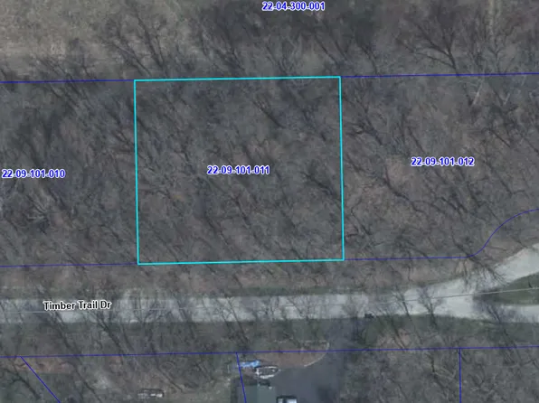 805 Timber Trail Dr, Dixon, IL 61021