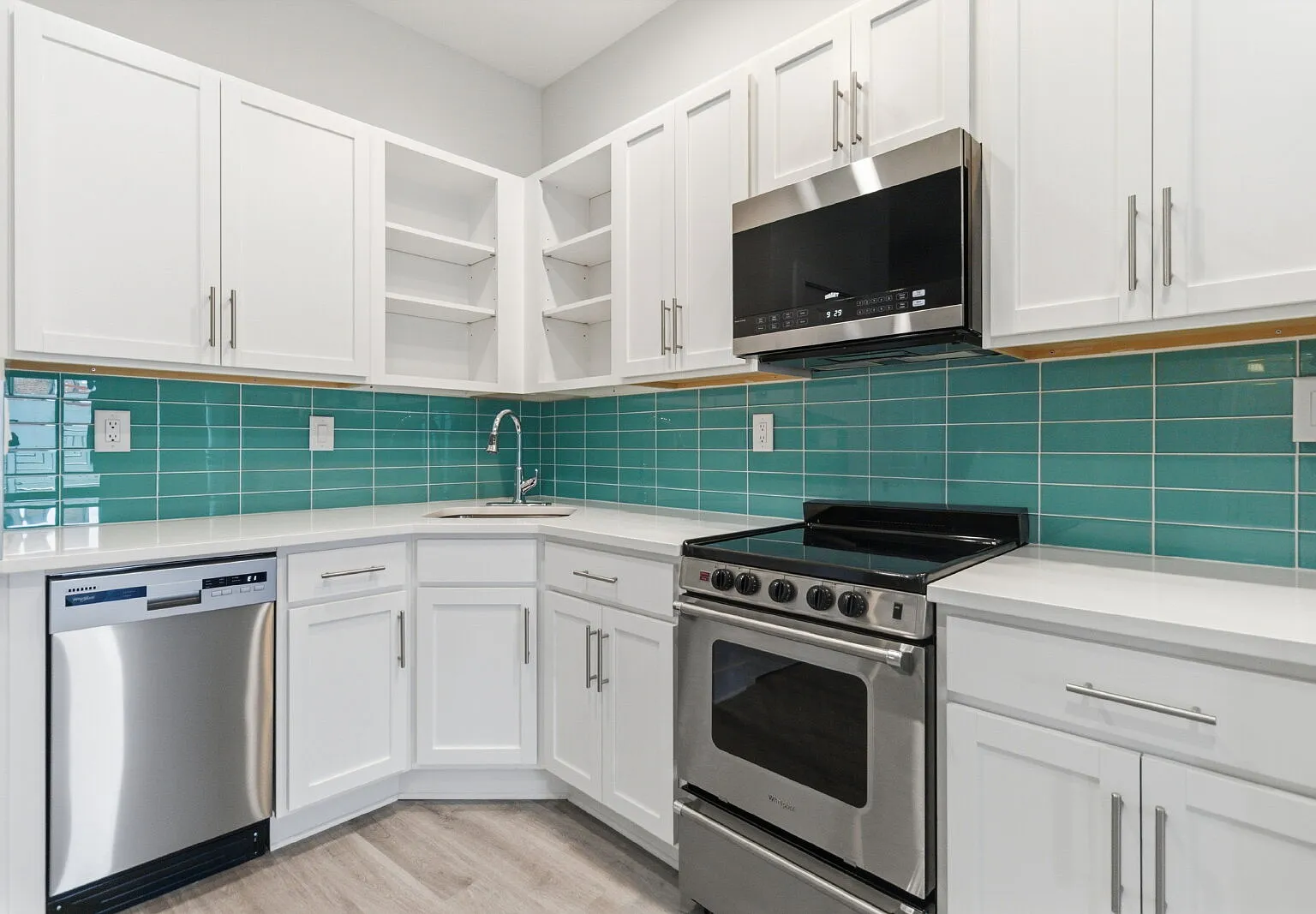 2 bed, 2.0 bath, 998 sqft, $1,850 — Photo 4