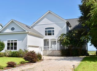 123 Soundview Dr, Hampstead, NC 28443
