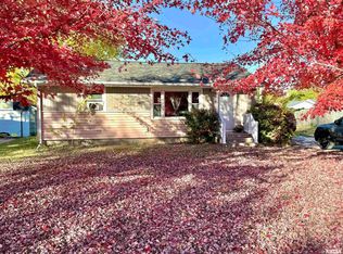 113 E 7th Ave #A, Colona, IL 61241